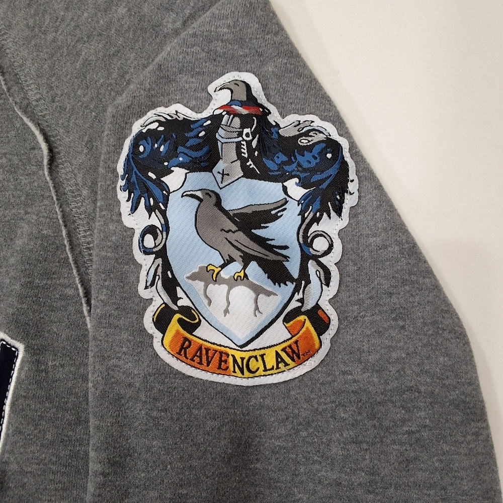 ✨2/$25 Harry Potter~Raven Claw~Universal Studios~Embroidery~ Patch Hoodie~XS - Picture 5 of 9